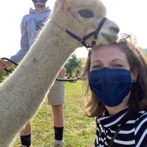 Meet your Posher, Joy